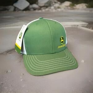 John Deere Mens One Size Brimmed Trucker Hat Green White Mesh Snap Back Logo NWT